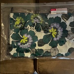 Thirty one zipper pouch